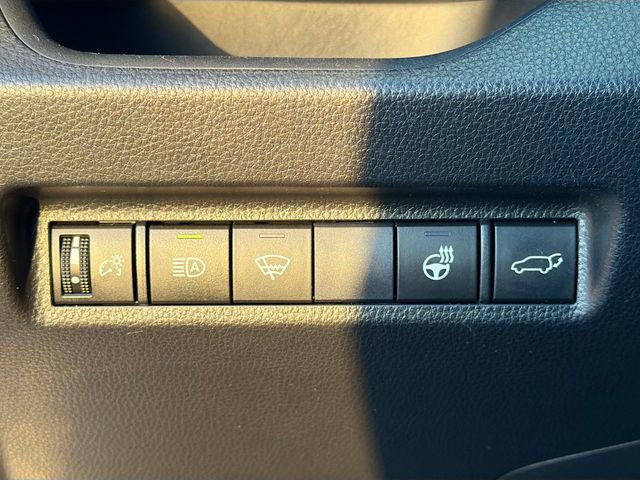 Used 2019 Toyota RAV4 XSE w/ XSE Weather Package image 33