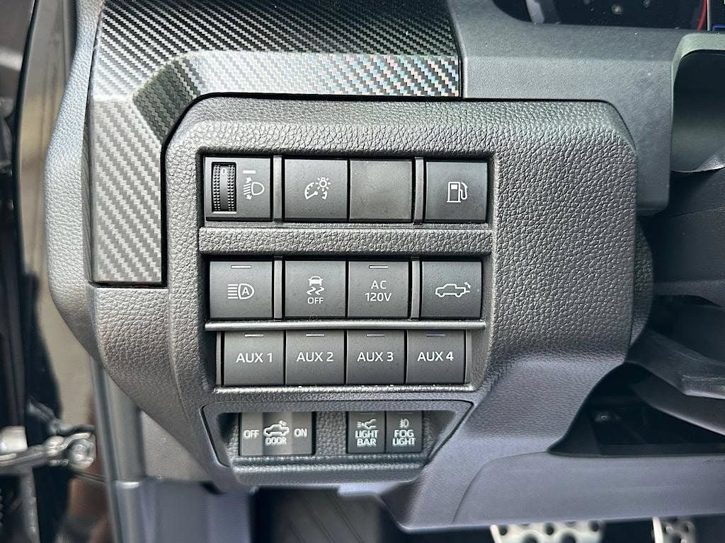 Certified 2025 Toyota Tacoma TRD Pro AWD/4WD image 28
