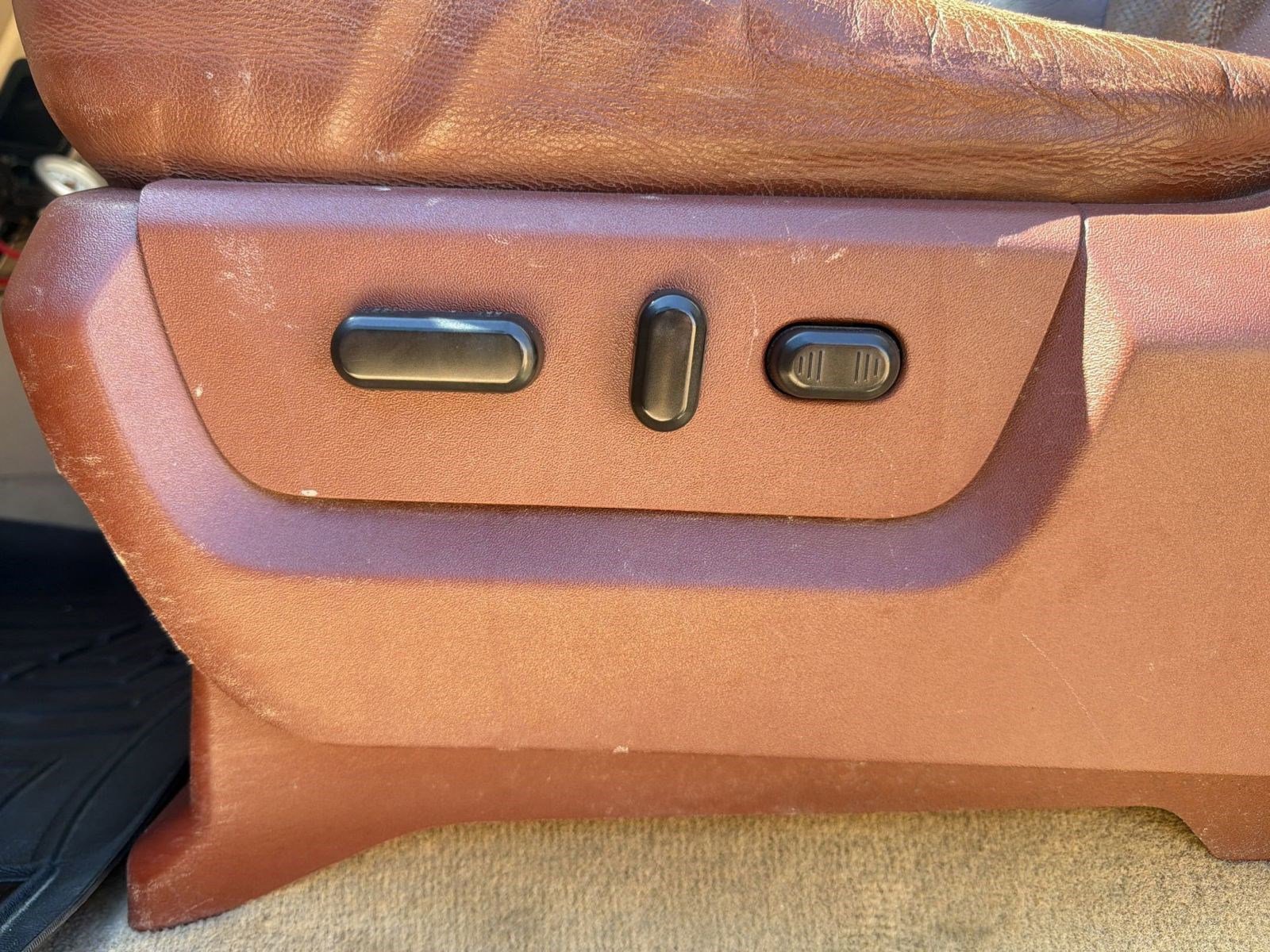 Used 2013 Ford F250 King Ranch w/ King Ranch w/Chrome Pkg image 13