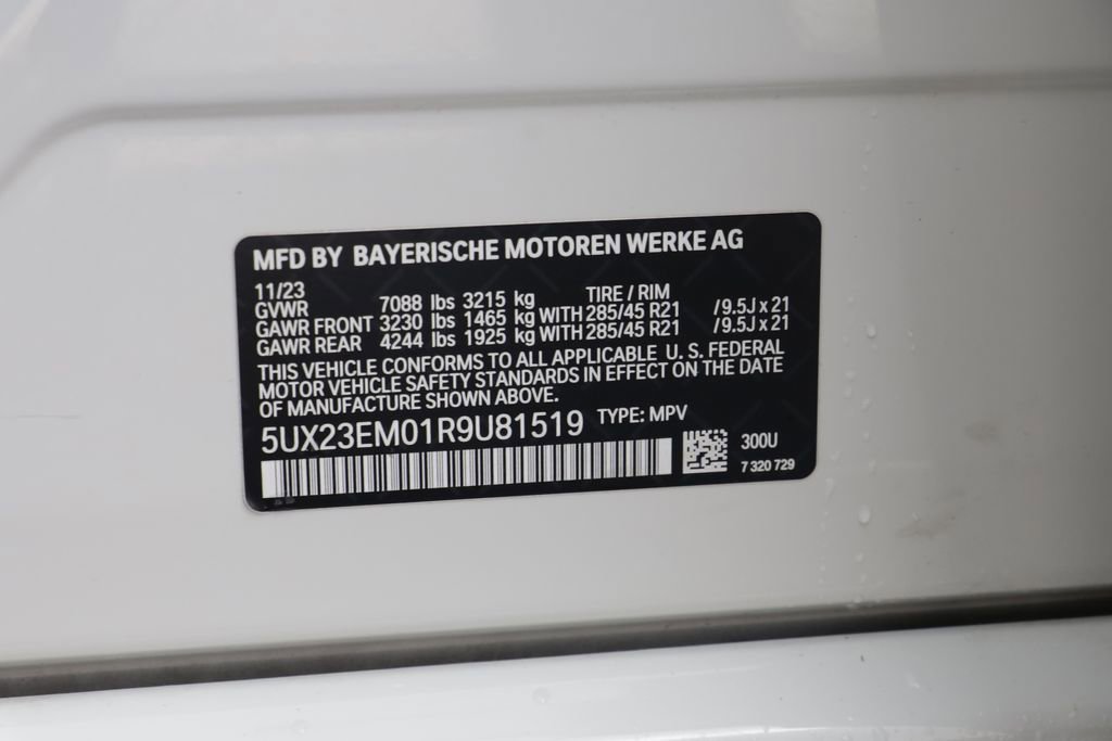 Certified 2024 BMW X7 xDrive40i w/ M Sport Package image 25