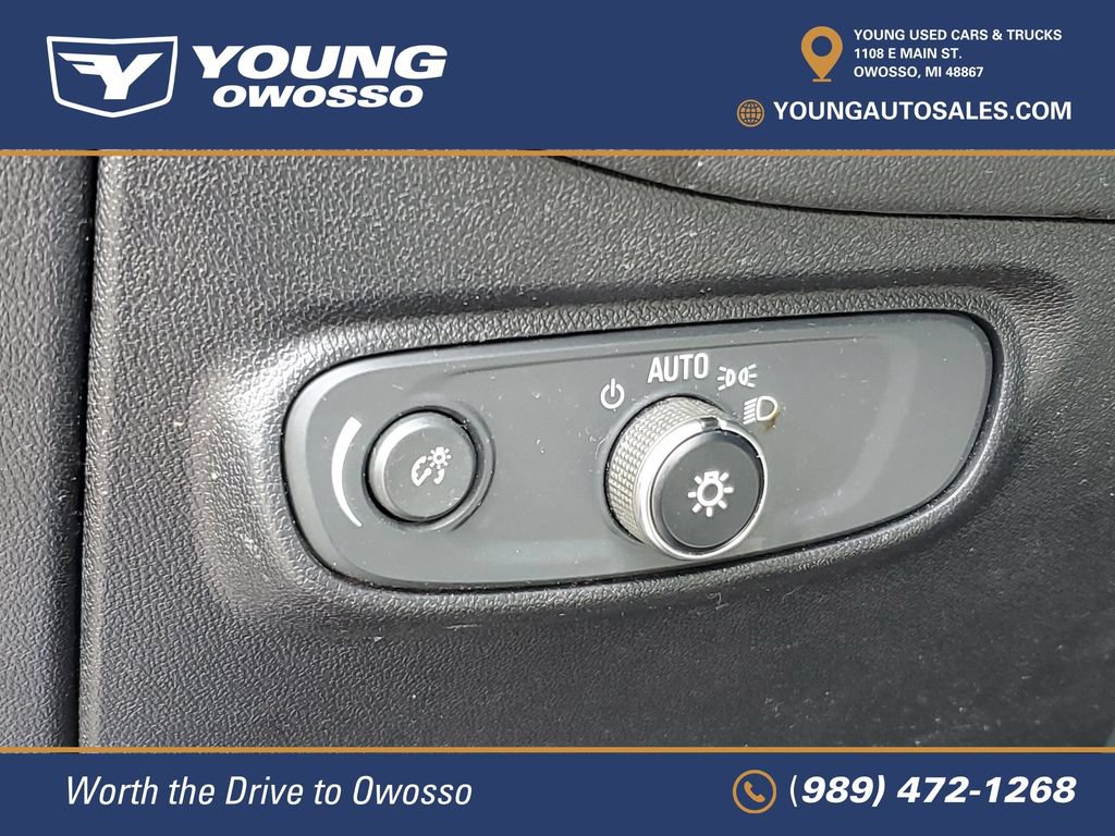 Used 2019 Chevrolet Equinox LS w/ LS Convenience Package FWD image 10