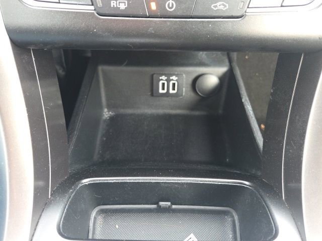 Used 2020 Ford Fusion SE image 33