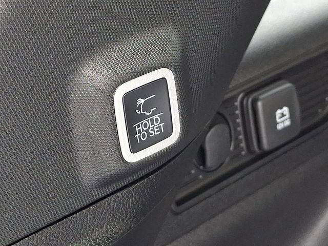 New 2025 Jeep Grand Cherokee Altitude image 25