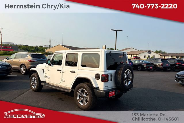 Used 2022 Jeep Wrangler Unlimited Sahara w/ LED Lighting Group AWD/4WD image 5