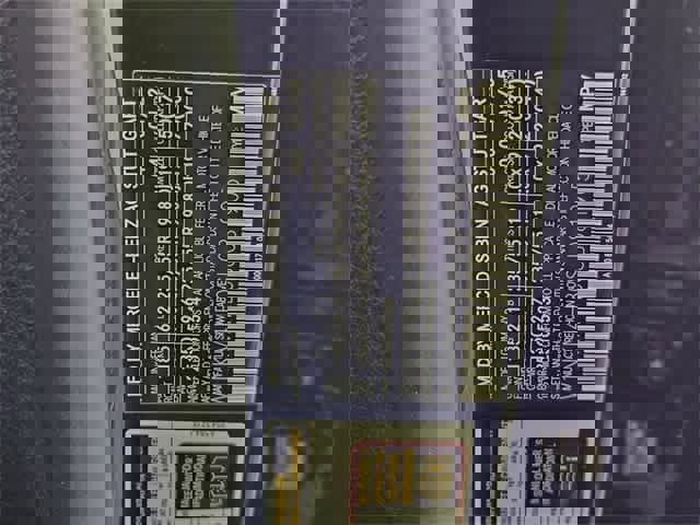 Certified 2025 Mercedes-Benz GLC 300 4MATIC image 40