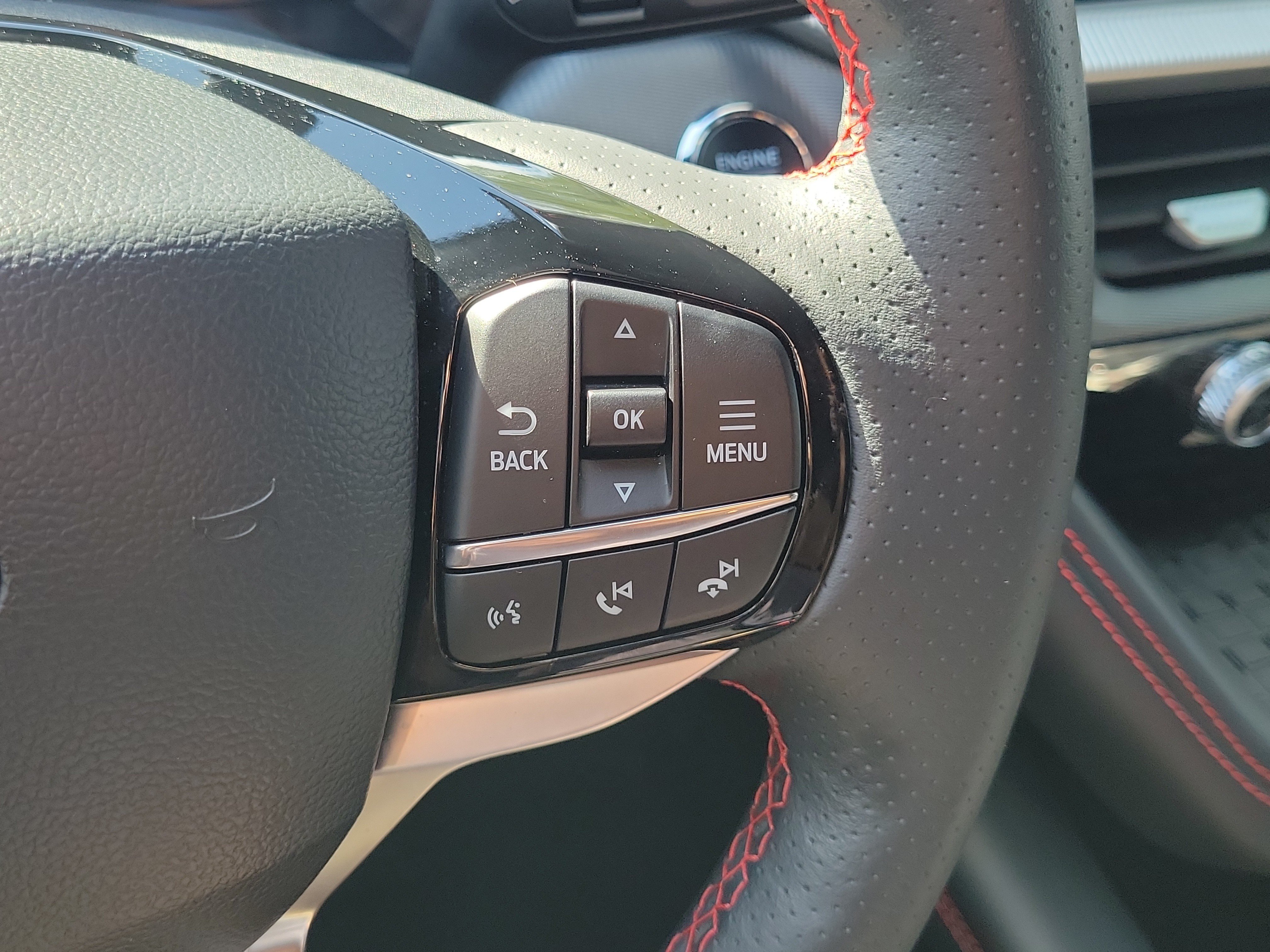 Used 2025 Ford Explorer ST-Line w/ Premium Package RWD image 21