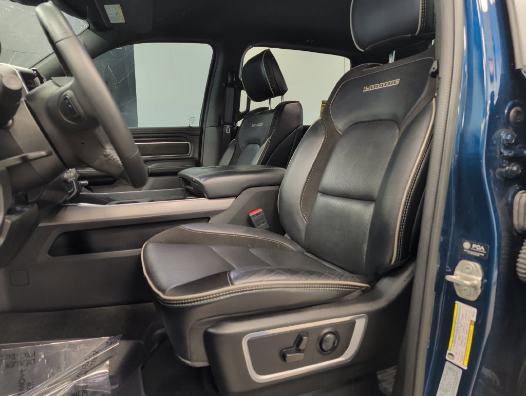 Used 2023 RAM 1500 Laramie AWD/4WD image 16