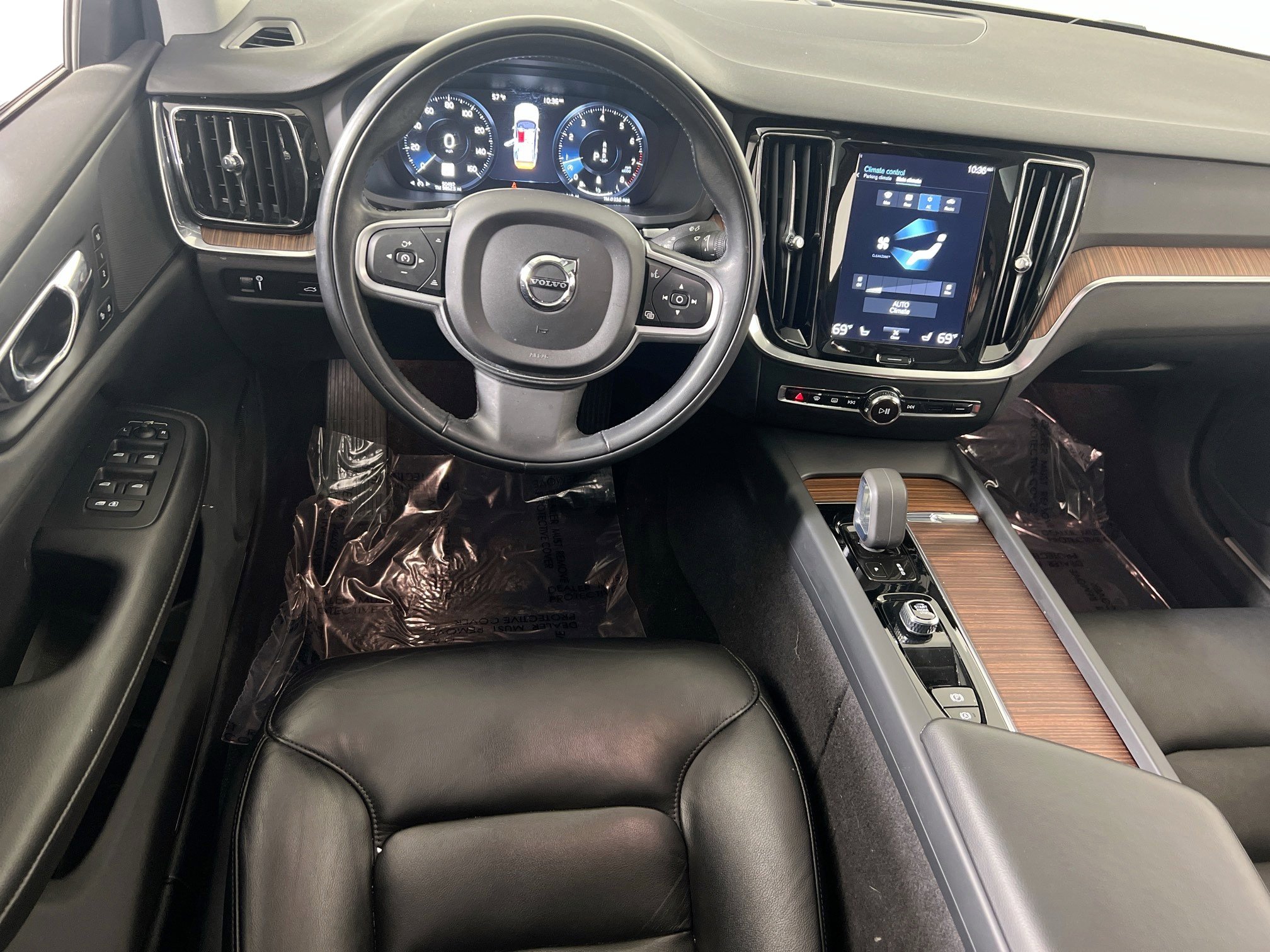 Used 2022 Volvo S60 B5 Momentum w/ Premium Package image 22