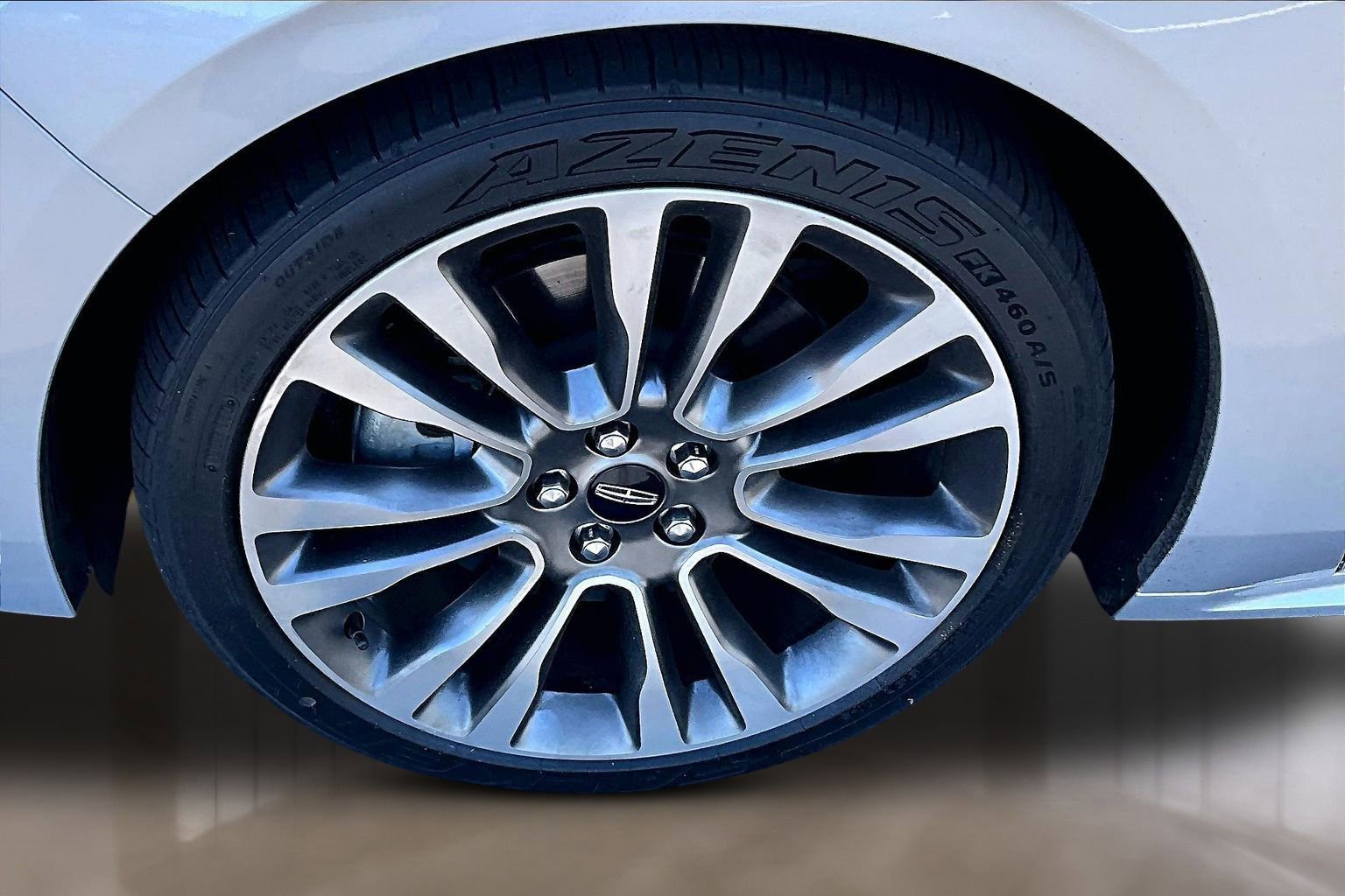 Used 2017 Lincoln Continental Reserve FWD image 32