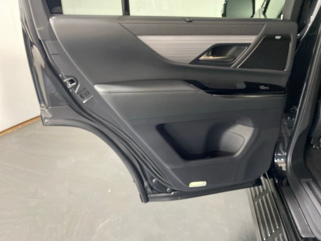 Certified 2026 Lexus LX 700h F Sport AWD/4WD image 27
