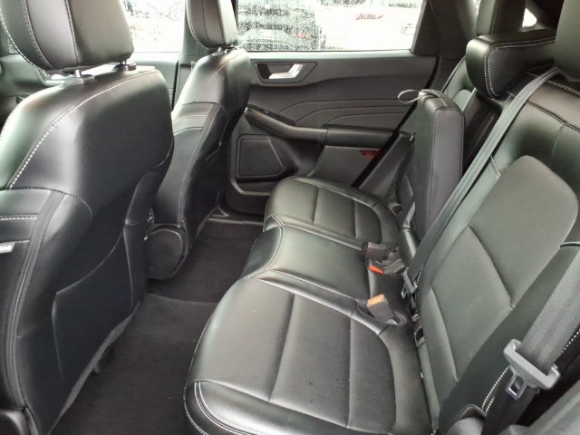 Used 2023 Ford Escape Platinum AWD/4WD image 7