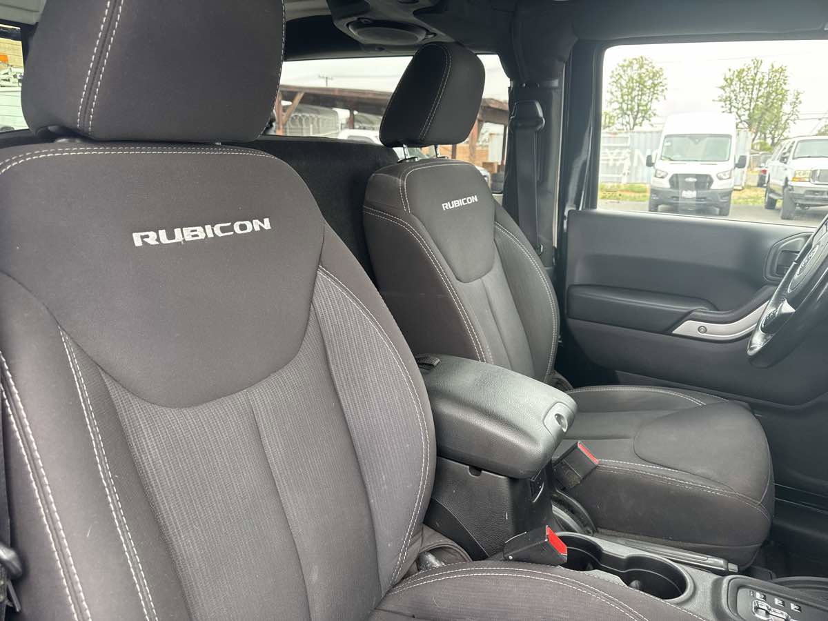 Used 2014 Jeep Wrangler Rubicon w/ Power Convenience Group AWD/4WD image 14