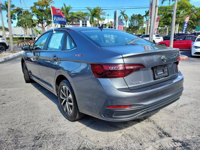 Used 2024 Volkswagen Jetta S FWD image 5