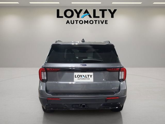 Used 2025 Ford Explorer ST-Line AWD/4WD image 4