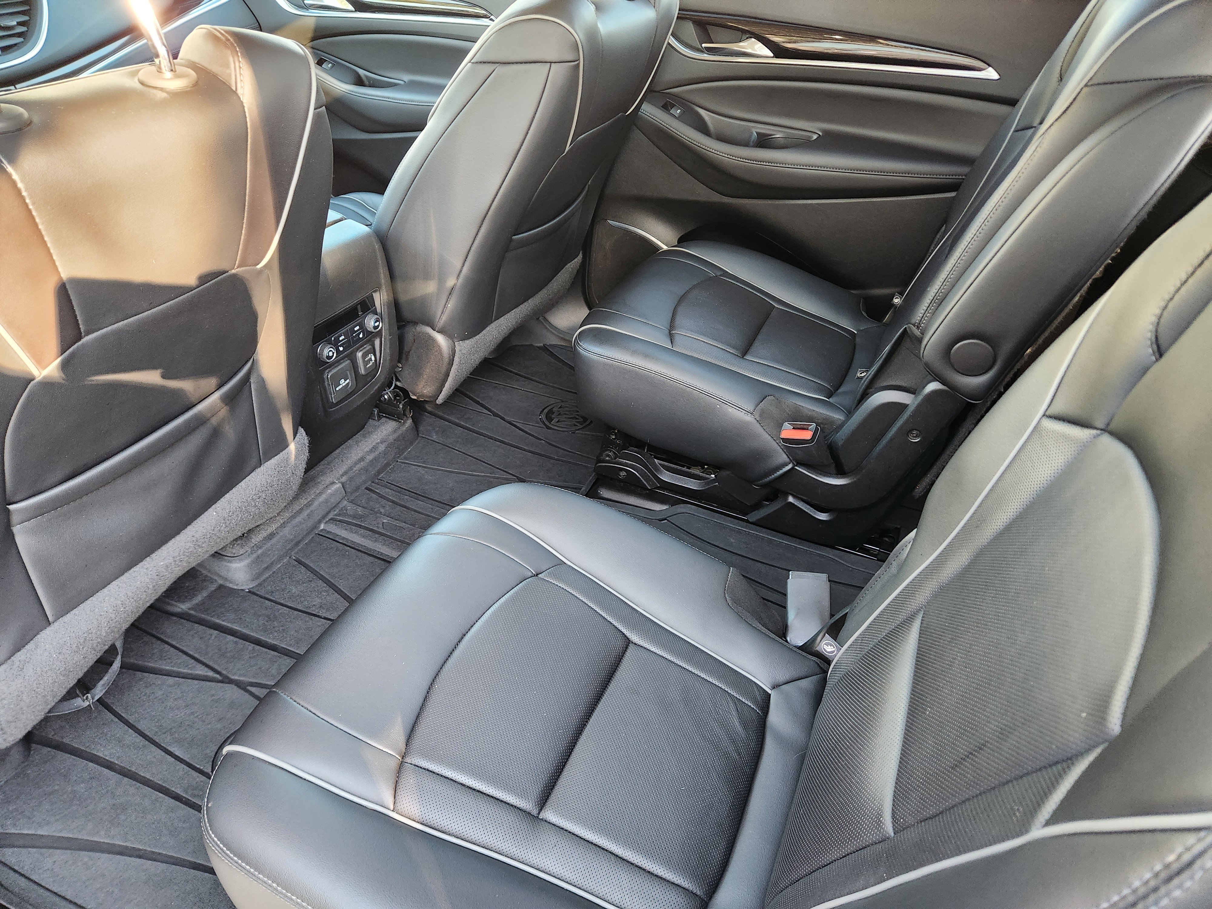 Used 2019 Buick Enclave Avenir w/ Avenir Technology Package image 36