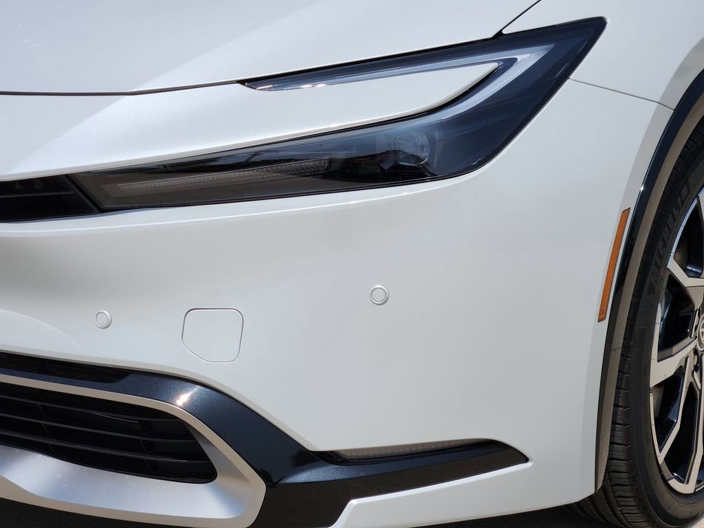 New 2026 Toyota Prius Plug-In Hybrid FWD image 6