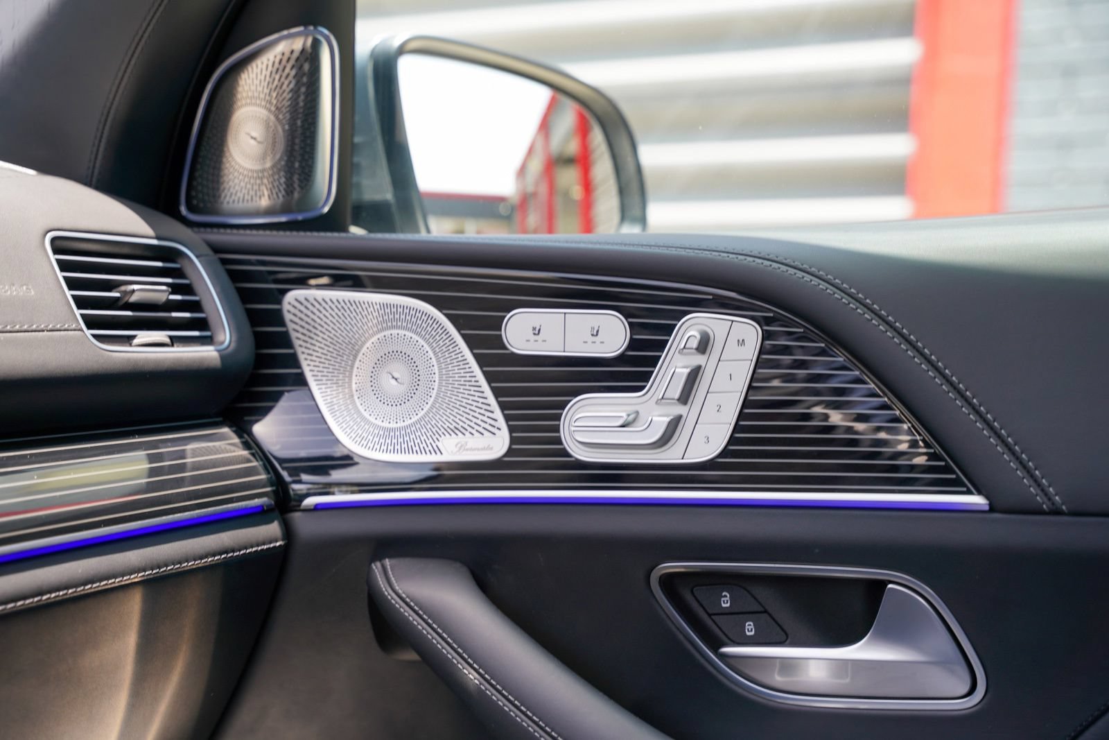 Used 2021 Mercedes-Benz Maybach GLS 600 4MATIC image 23
