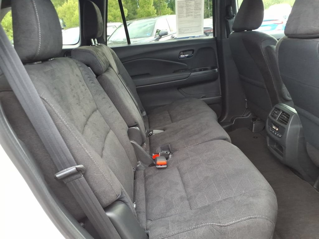 Used 2022 Honda Pilot Sport image 17