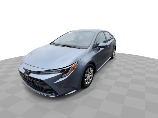 Used 2025 Toyota Corolla LE FWD image 6
