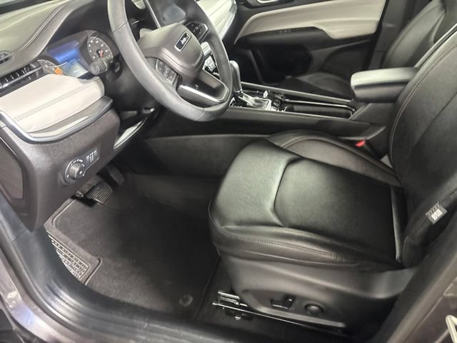 Used 2024 Jeep Compass Limited AWD/4WD image 14