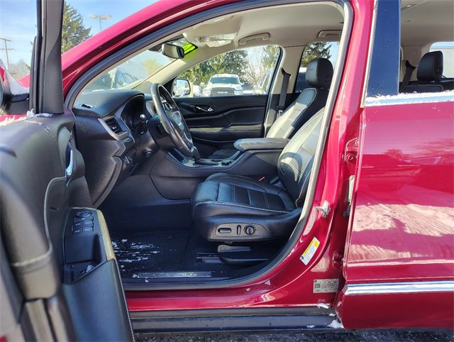 Used 2019 GMC Acadia Denali w/ Technology Package image 2