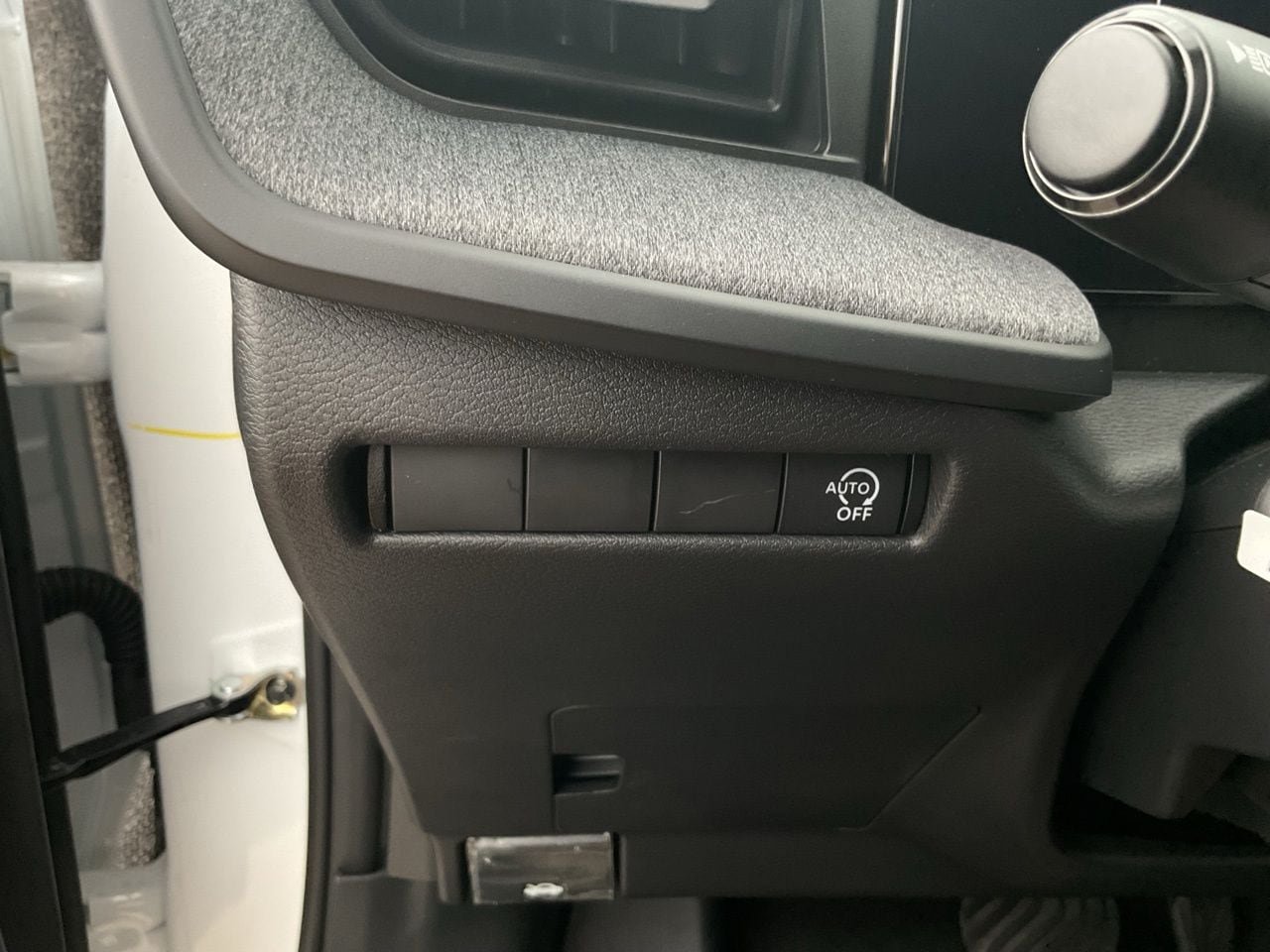 New 2027 Nissan Kicks S FWD image 19
