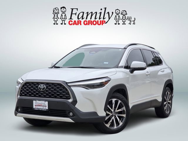 Used 2023 Toyota Corolla Cross XLE FWD image 1