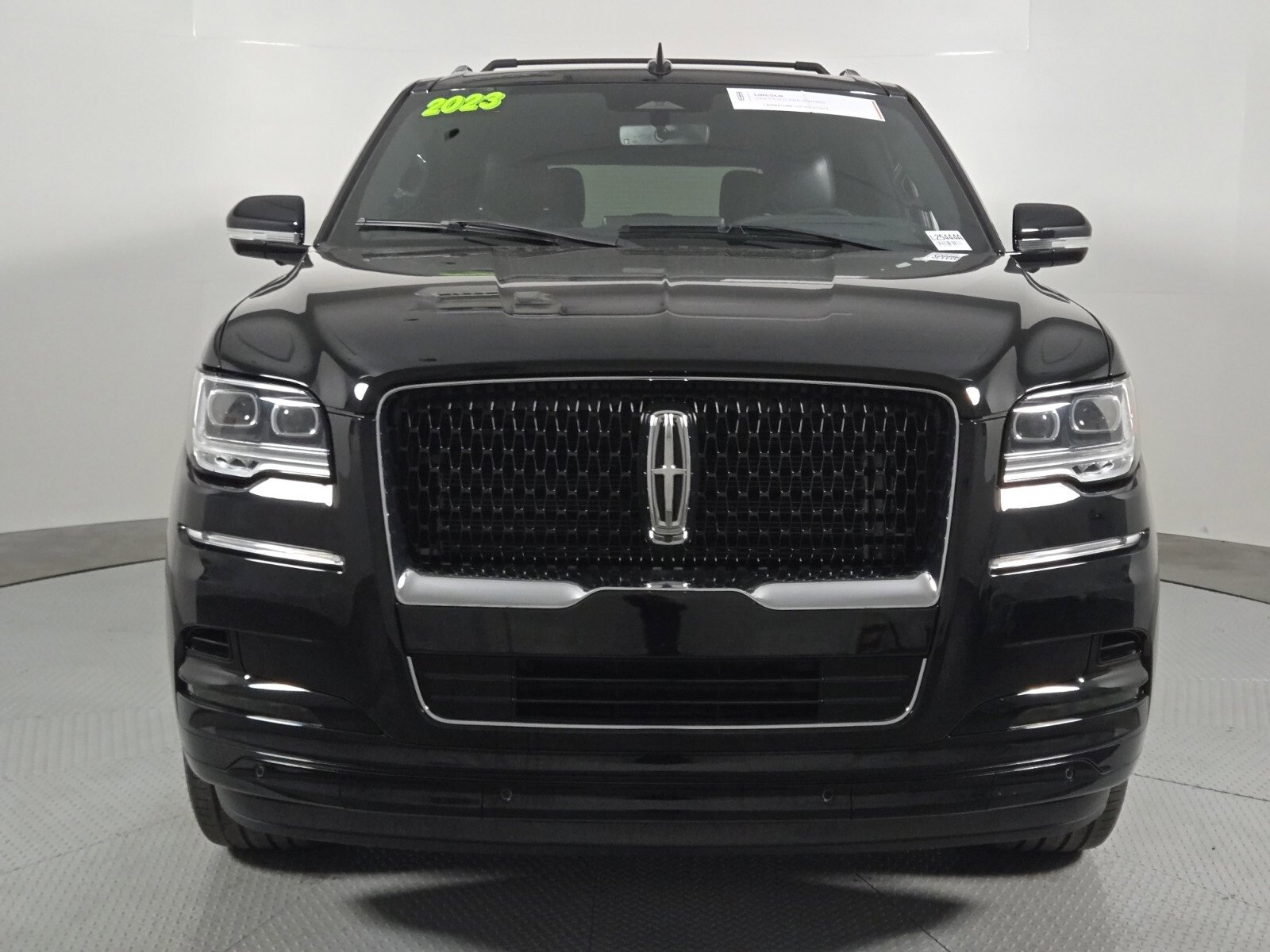 Certified 2023 Lincoln Navigator Reserve image 8