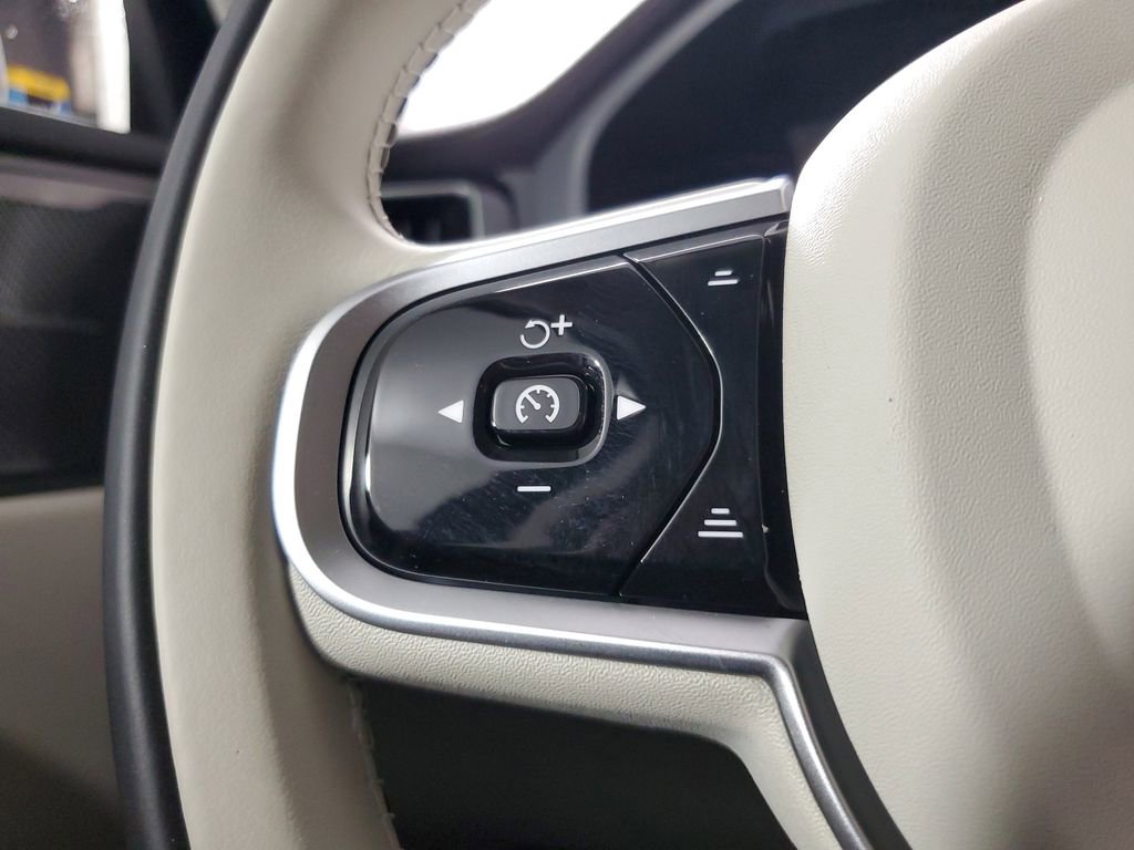 Certified 2026 Volvo XC60 B5 Ultra w/ Climate Package AWD/4WD image 27