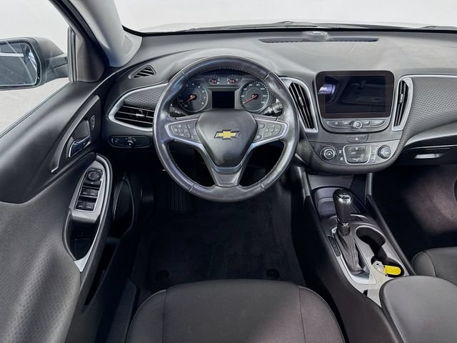 Used 2019 Chevrolet Malibu RS FWD image 22