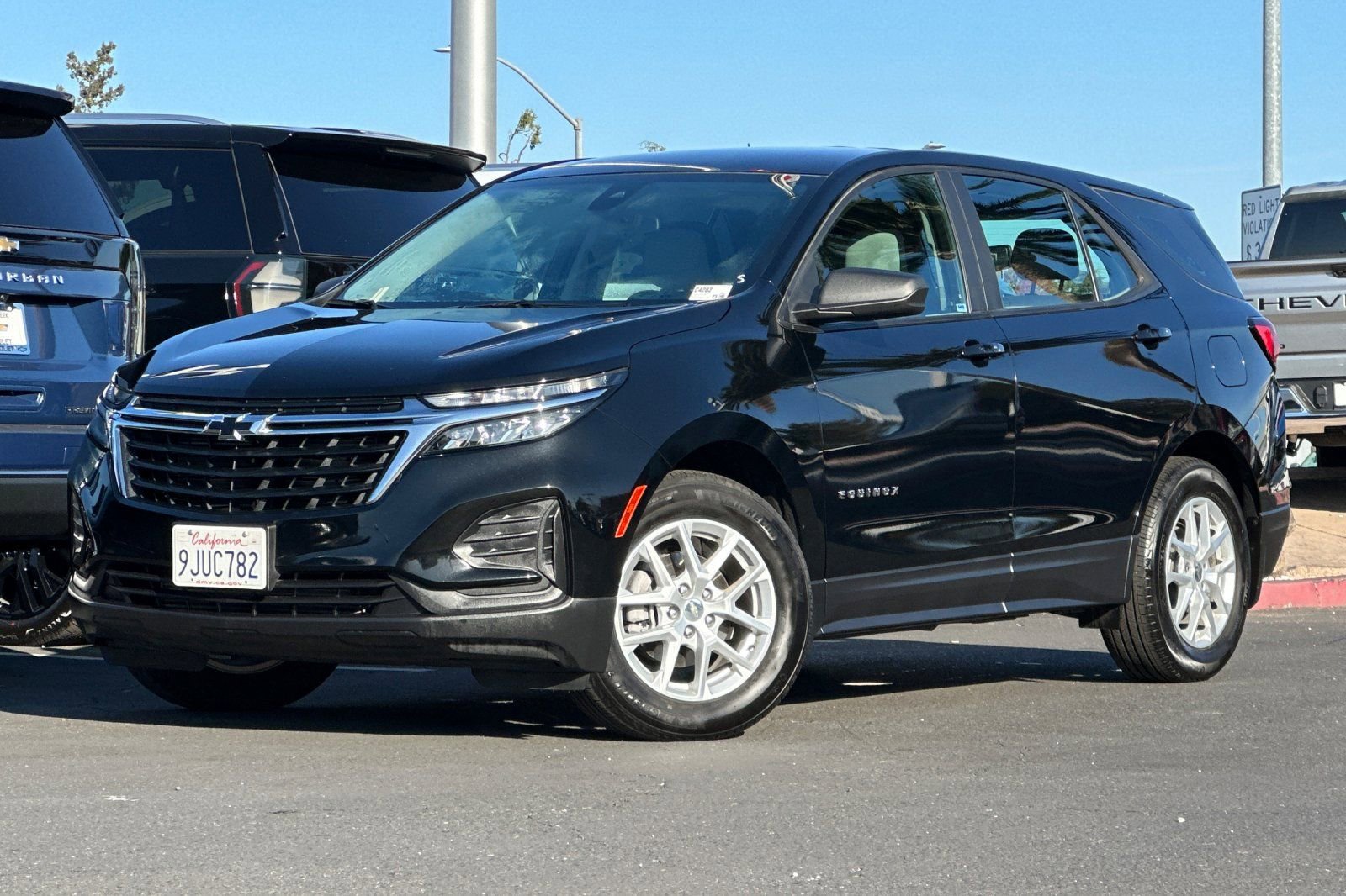 Used 2024 Chevrolet Equinox LS image 9