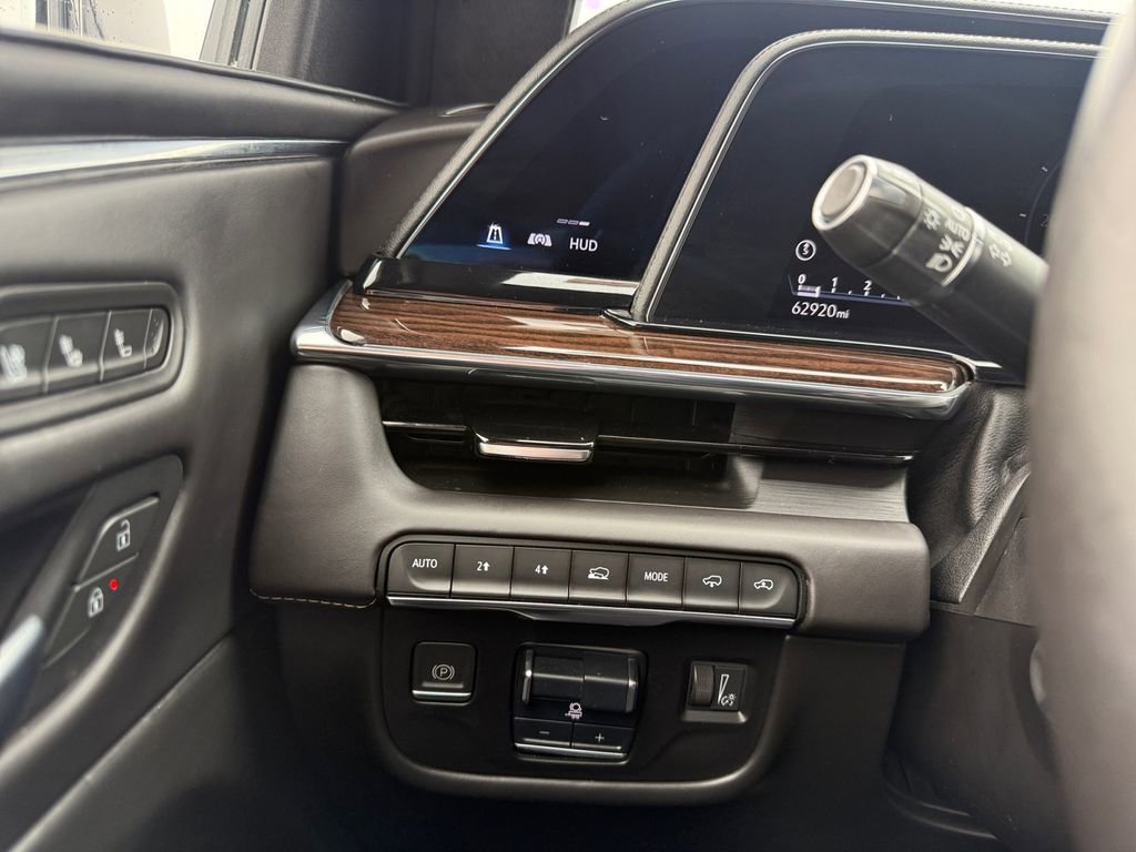 Used 2023 Cadillac Escalade Sport Platinum image 25