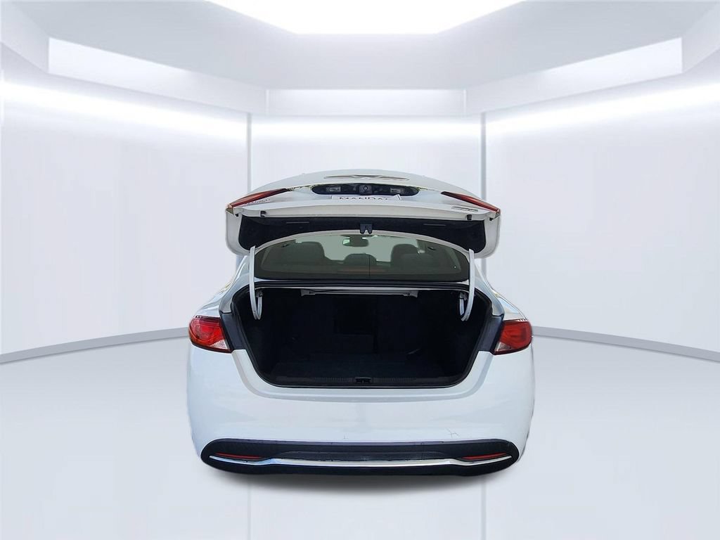 Used 2016 Chrysler 200 Limited FWD image 17