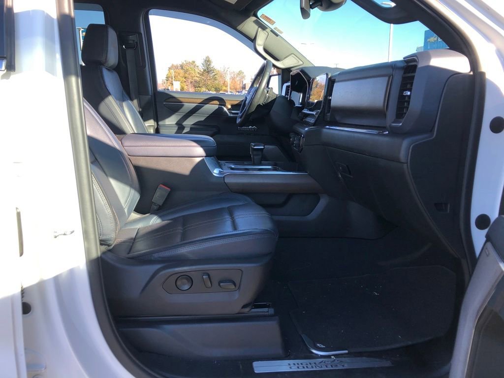 Used 2023 Chevrolet Silverado 1500 High Country image 19