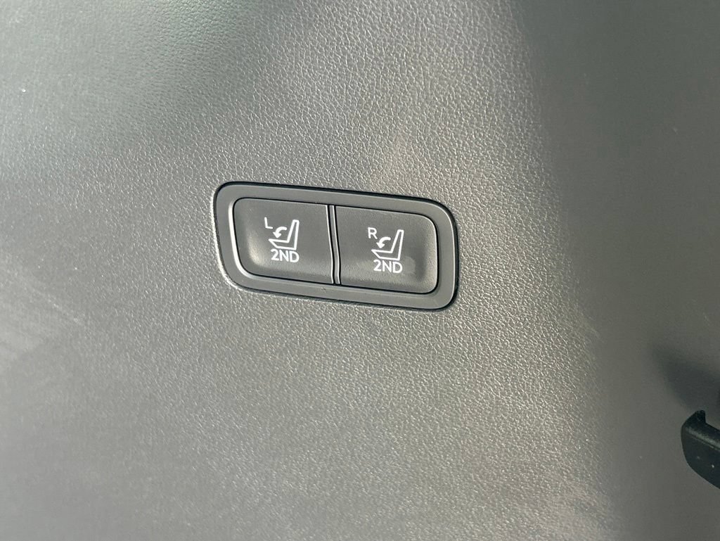 Used 2026 Hyundai Santa Fe SEL FWD image 48