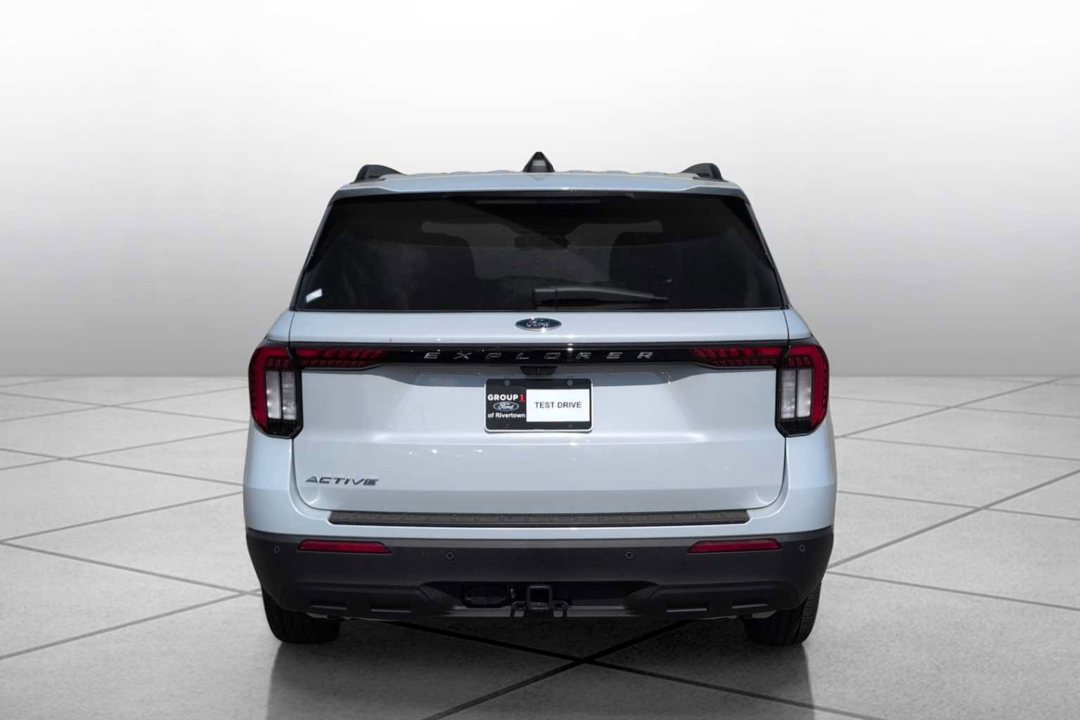 New 2026 Ford Explorer Active RWD image 4