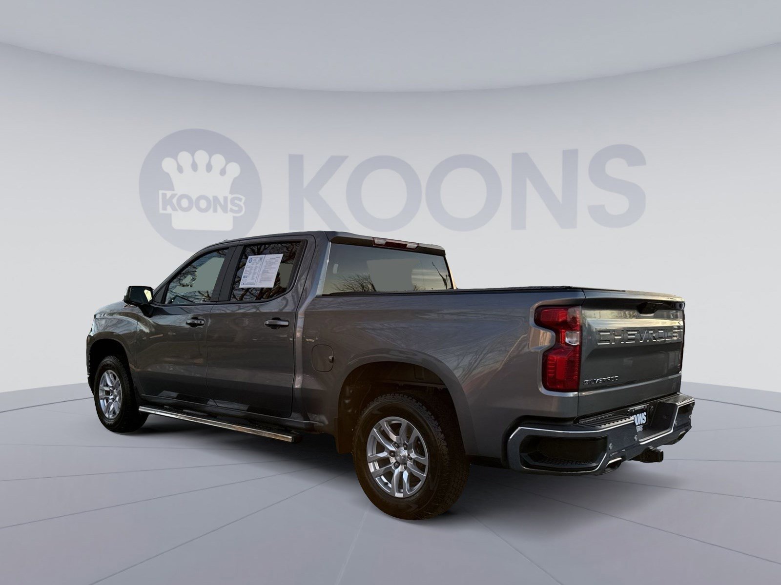 Used 2022 Chevrolet Silverado 1500 LT w/ Z71 Off-Road Package image 4