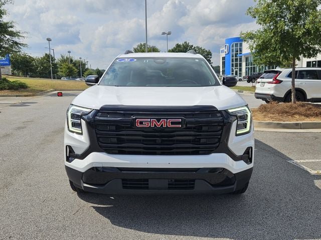 Used 2026 GMC Terrain Elevation w/ Elevation Premium Package AWD/4WD image 3