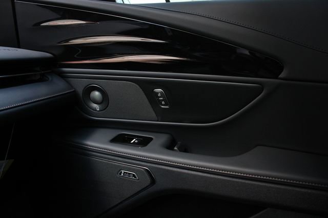 New 2026 Lincoln Nautilus Reserve AWD/4WD image 51