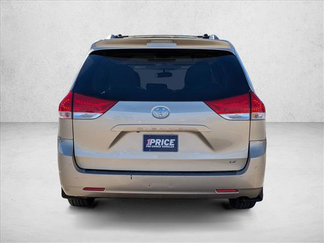 Used 2011 Toyota Sienna LE w/ Towing Pkg image 6