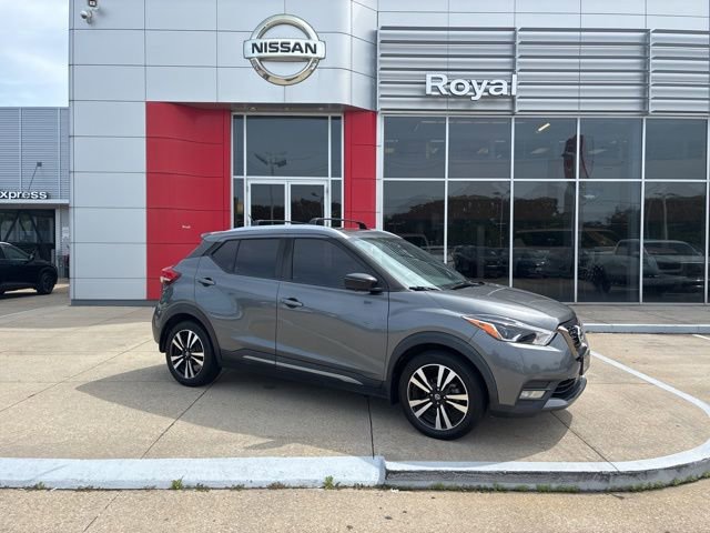 Used 2020 Nissan Kicks SR w/ Exterior Package
