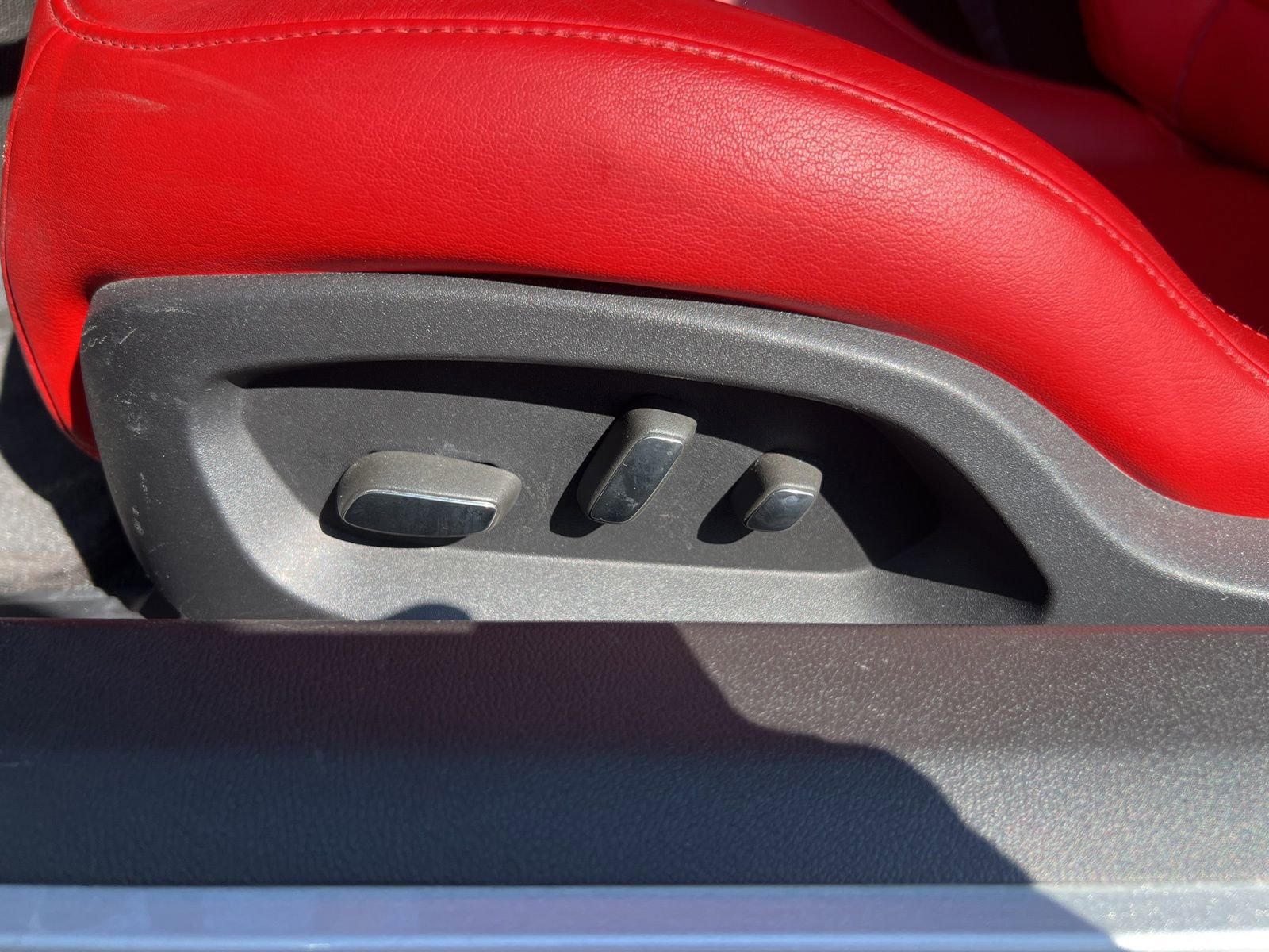 Used 2016 Chevrolet Corvette Z06 w/ 3LZ Preferred Equipment Group RWD image 21