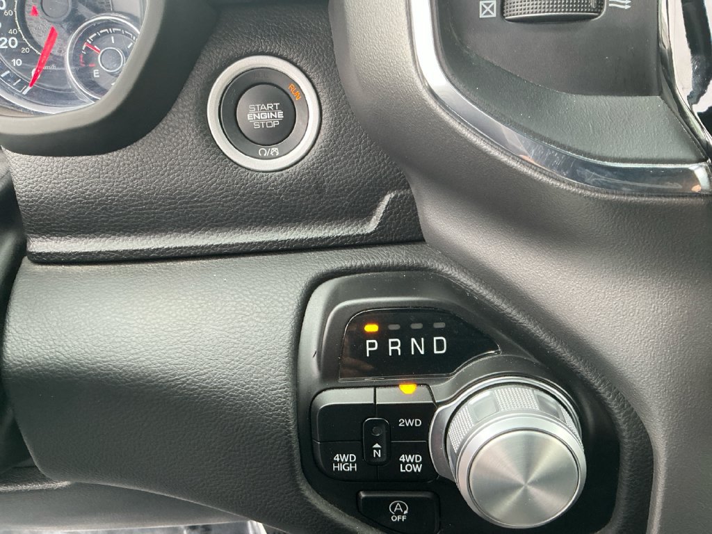 Used 2024 RAM 1500 Laramie AWD/4WD image 18