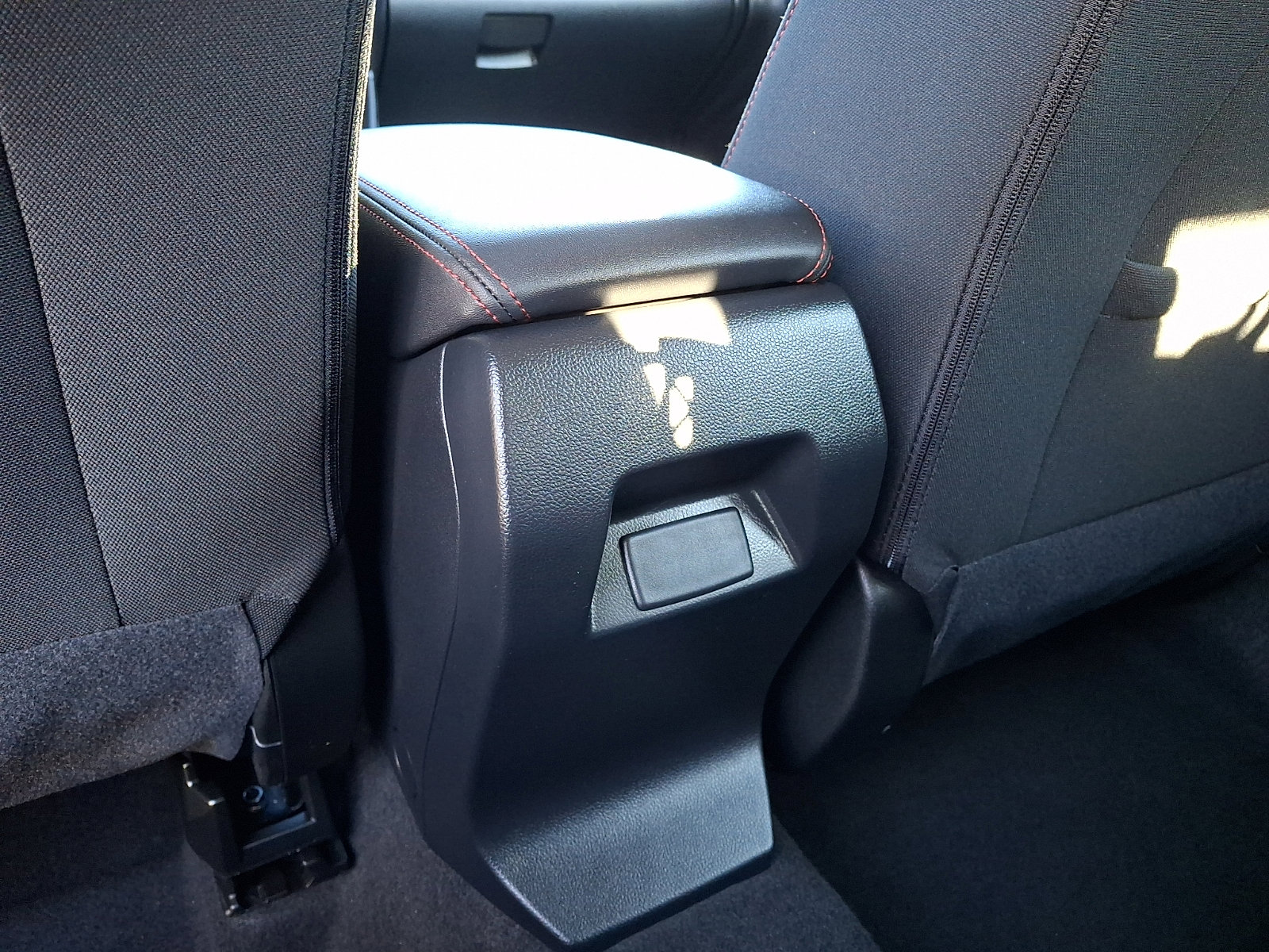 Certified 2025 Subaru Impreza 2.0i Sport AWD/4WD image 11