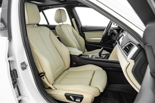 Used 2018 BMW 330e image 35