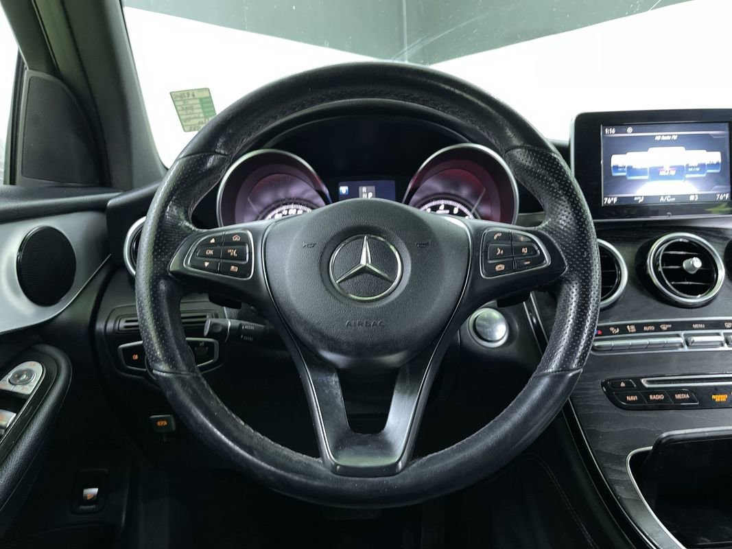 Used 2019 Mercedes-Benz GLC 300 4MATIC w/ Premium Package image 20