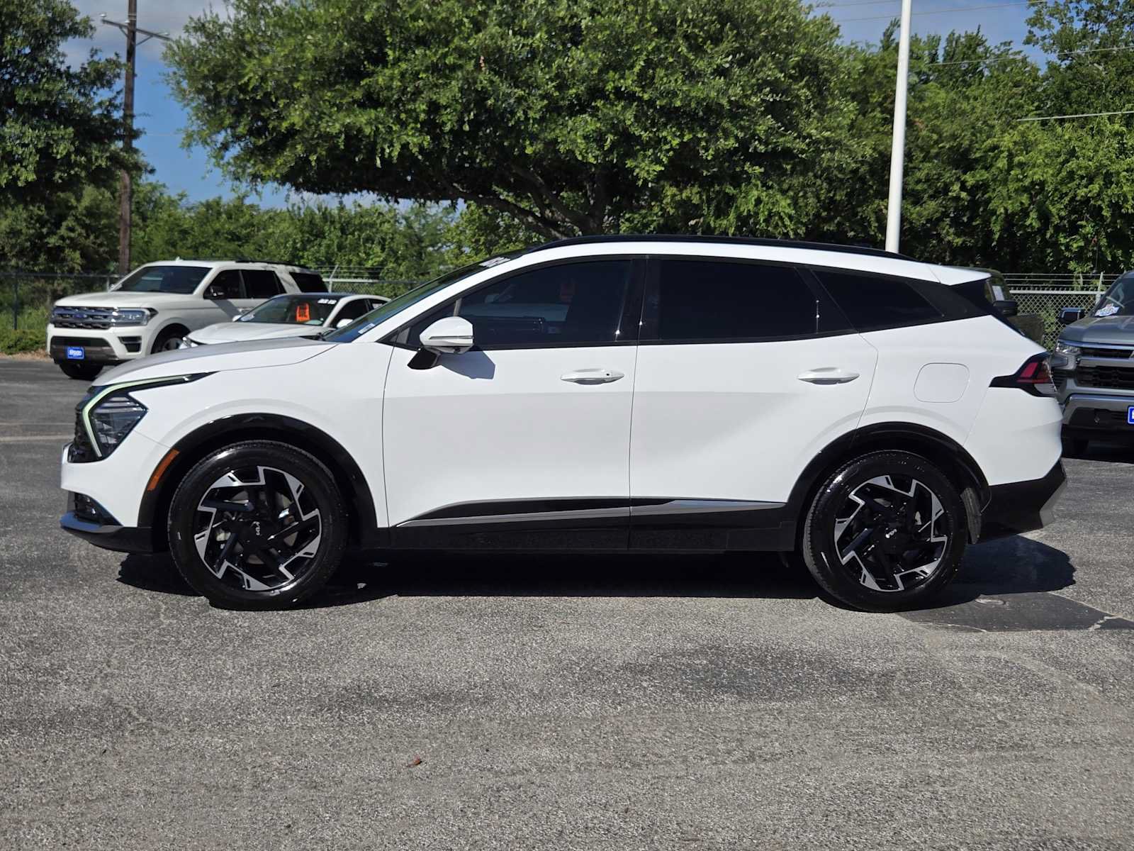Used 2023 Kia Sportage SX FWD image 4