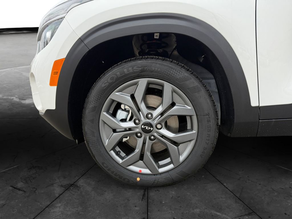 New 2026 Kia Seltos LX image 14