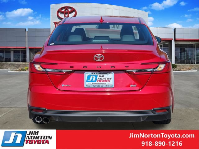 Used 2025 Toyota Camry SE FWD image 6