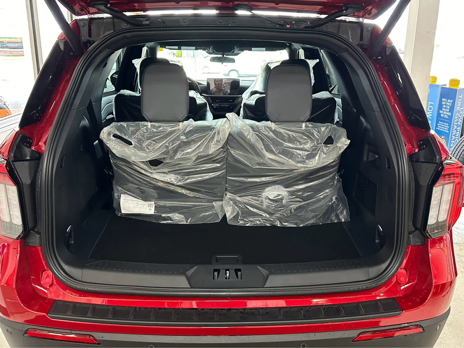 New 2026 Ford Explorer ST-Line image 12